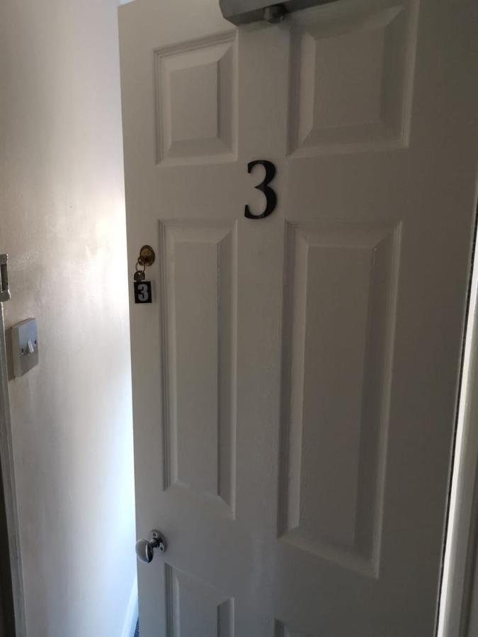 Mair'S Hotel Бридженд Екстериор снимка